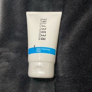 Rodan + Fields Redefine Daily Cleansing Mask